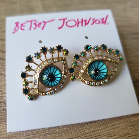Betsey Johnson eye stud earrings - Picture 3 of 4